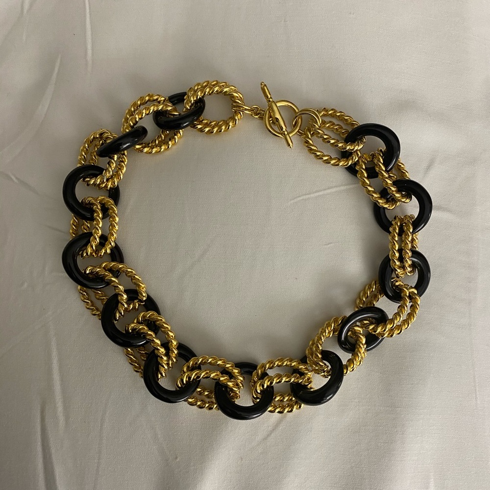 Costume choker